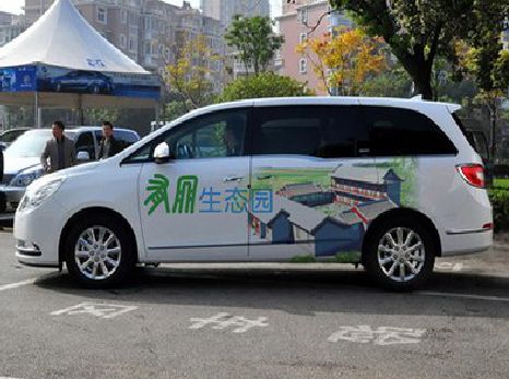 迪庆户外车贴喷绘如何保持效果?